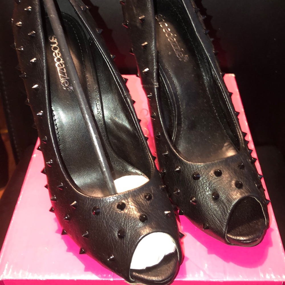 Black leather spike studded peep toe pumps